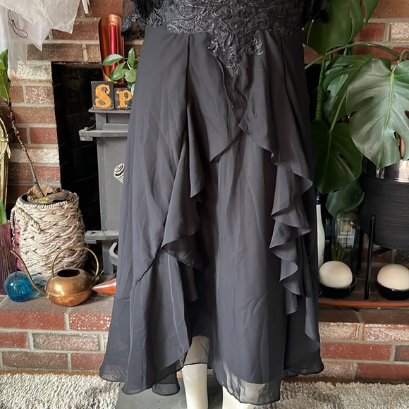 Custom made Black Formal Wedding Dress - Picture 5 of 11